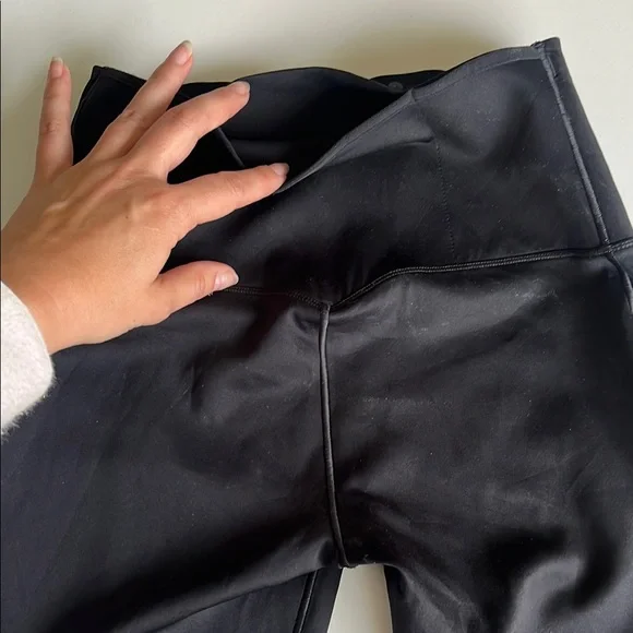 Nike Black Bike Shorts - Picture 3 of 3